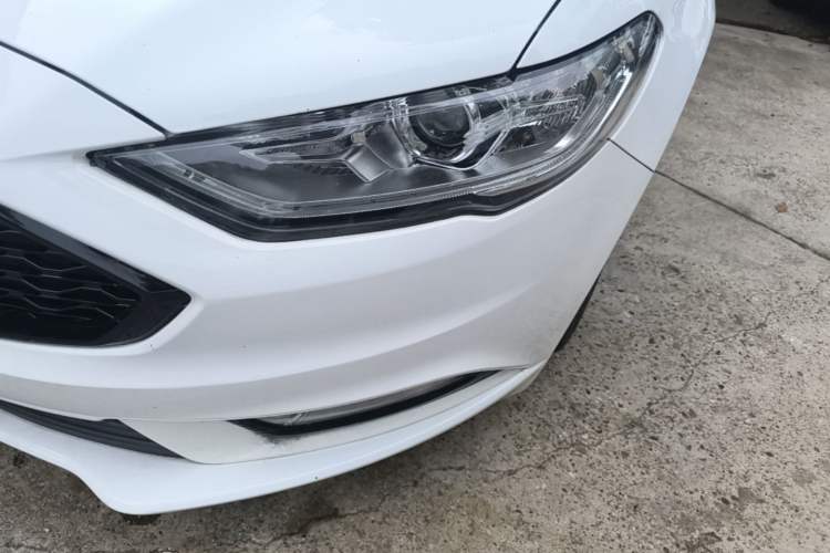 Used Ford Mondeo 2017 Facelifted EcoBoost 180 Fashion Edition Left Front Headlight
