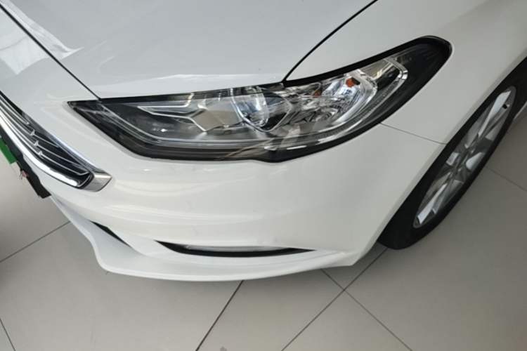 Used Ford Mondeo 2017 Facelifted EcoBoost 180 Fashion Edition Left Front Headlight