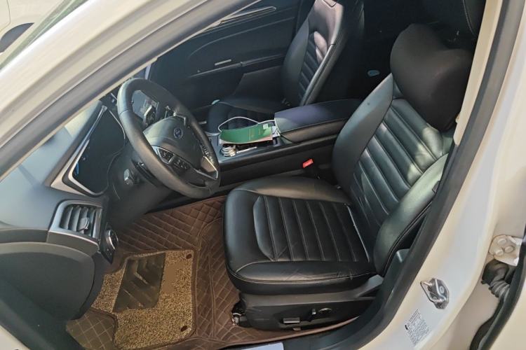 Used Ford Mondeo 2017 Facelifted EcoBoost 200 Luxury Version Left Front Seat