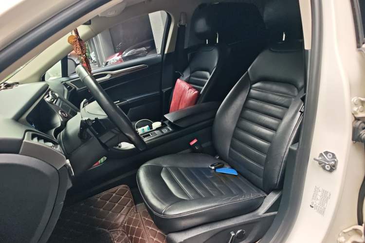 Used Ford Mondeo 2017 EcoBoost 180 Stylish Model Left Front Seat