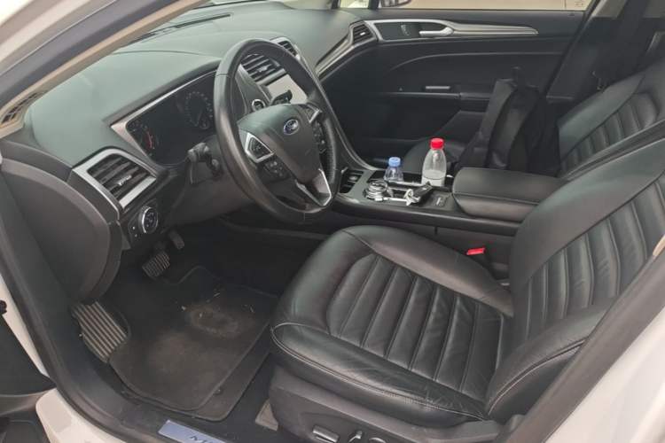 Used Ford Mondeo 2017 EcoBoost 180 Stylish Model Left Front Seat