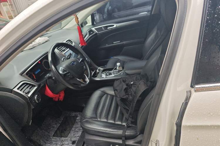 Used Ford Mondeo 2017 EcoBoost 200 Stylish Model Left Front Seat