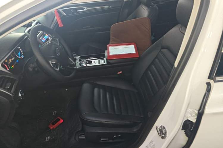 Used Ford Mondeo 2017 EcoBoost 200 Stylish Model Left Front Seat