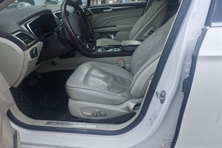 Used Ford Mondeo 2017 2.0L HEV ZhiZun Flagship Version Left Front Seat