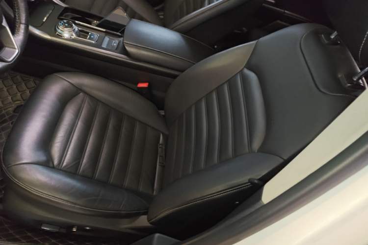 Used Ford Mondeo 2017 EcoBoost 180 Stylish Model Left Front Seat