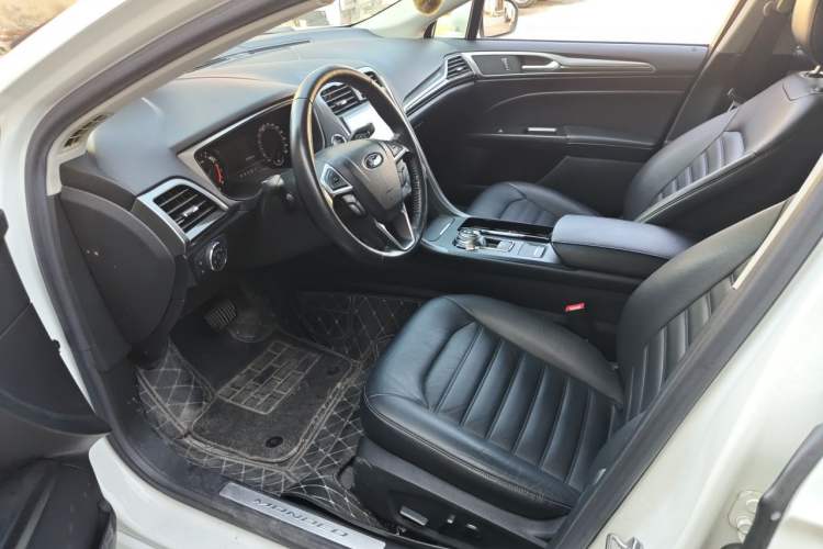 Used Ford Mondeo 2017 EcoBoost 180 Stylish Model Left Front Seat