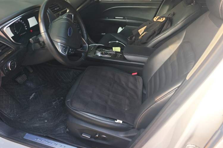 Used Ford Mondeo 2017 EcoBoost 200 Luxury Model Left Front Seat
