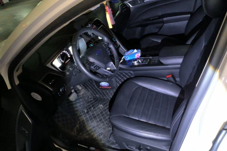 Used Ford Mondeo 2017 Facelifted EcoBoost 200 Luxury Version Left Front Seat