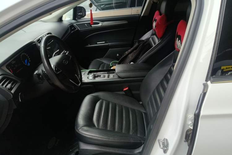 Used Ford Mondeo 2017 EcoBoost 180 Stylish Model Left Front Seat