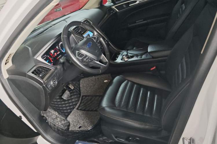 Used Ford Mondeo 2017 EcoBoost 180 Stylish Model Left Front Seat