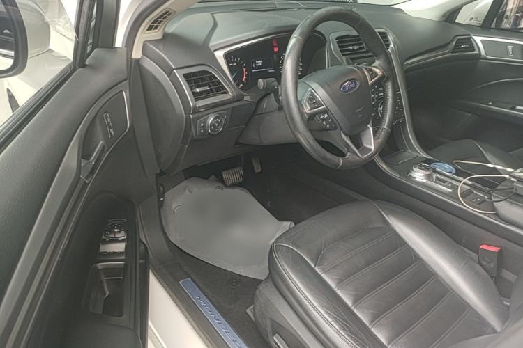 Used Ford Mondeo 2017 EcoBoost 200 Stylish Model Left Front Seat
