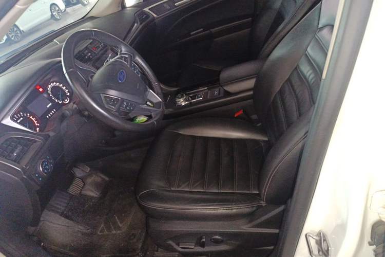 Used Ford Mondeo 2017 EcoBoost 180 Stylish Model Left Front Seat