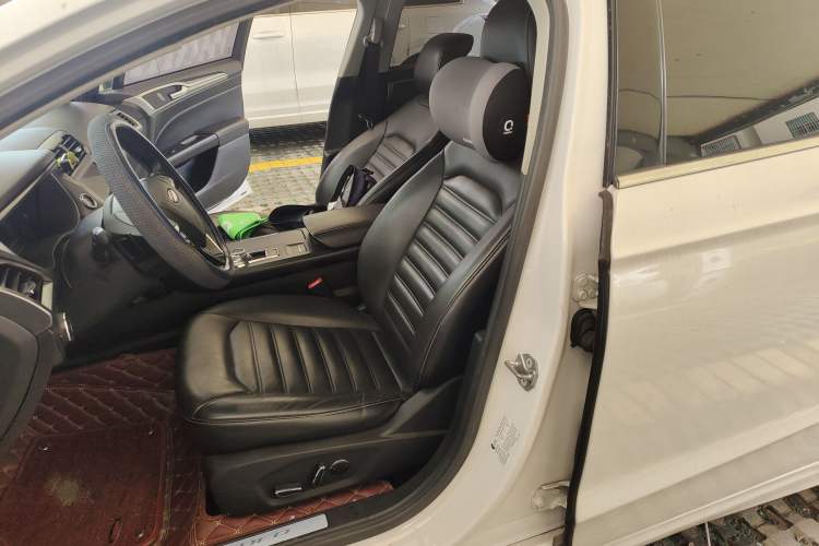 Used Ford Mondeo 2017 EcoBoost 180 Stylish Model Left Front Seat