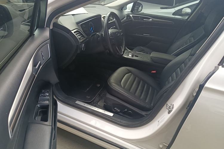 Used Ford Mondeo 2017 EcoBoost 180 Stylish Model Left Front Seat