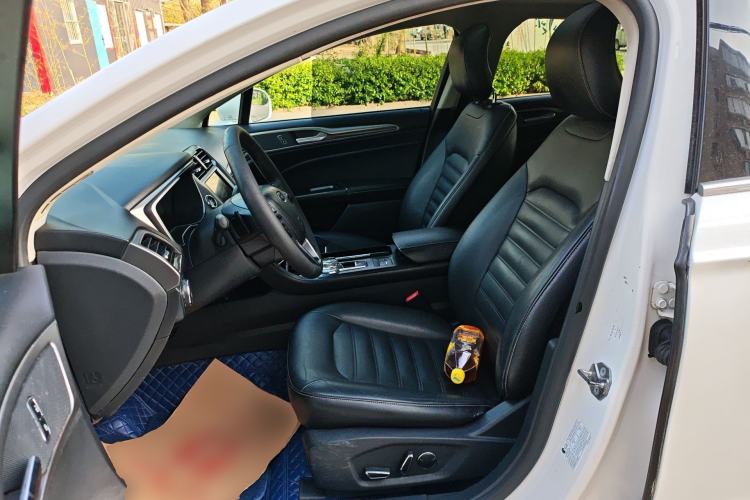 Used Ford Mondeo 2017 EcoBoost 180 Luxury Model Left Front Seat