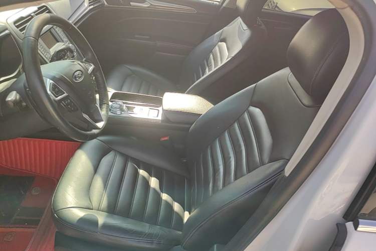 Used Ford Mondeo 2017 EcoBoost 200 Stylish Model Left Front Seat