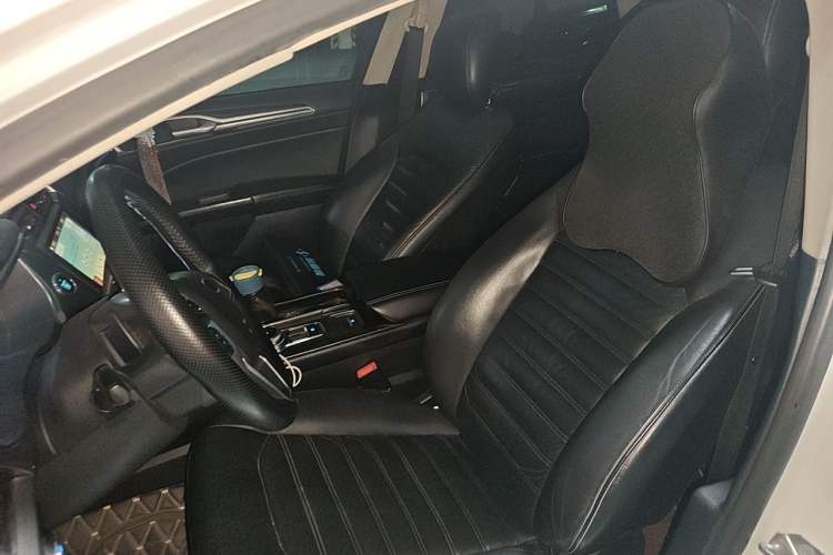 Used Ford Mondeo 2017 EcoBoost 200 Stylish Model Left Front Seat