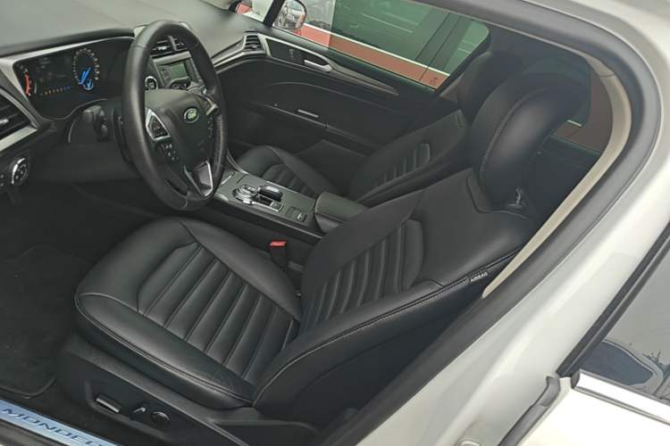 Used Ford Mondeo 2017 EcoBoost 180 Stylish Model Left Front Seat