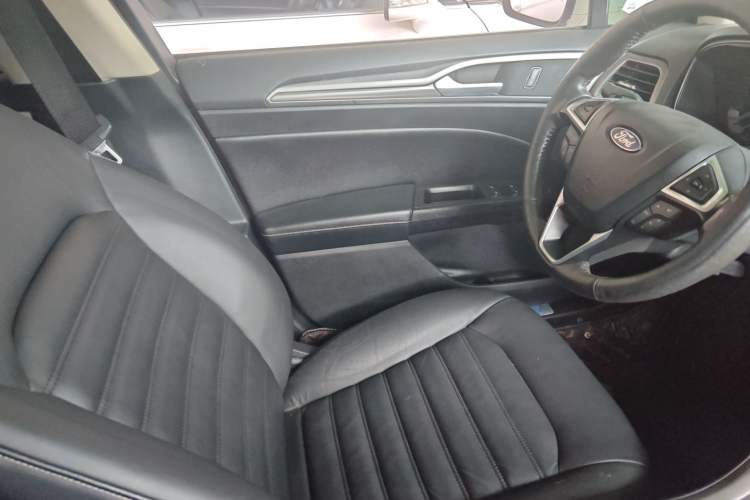 Used Ford Mondeo 2017 EcoBoost 180 Stylish Model Left Front Seat