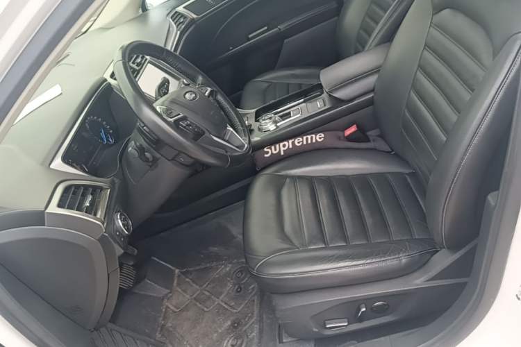 Used Ford Mondeo 2017 EcoBoost 180 Stylish Model Left Front Seat
