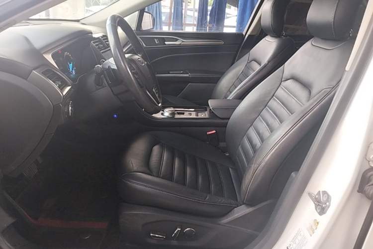 Used Ford Mondeo 2017 EcoBoost 200 Stylish Model Left Front Seat