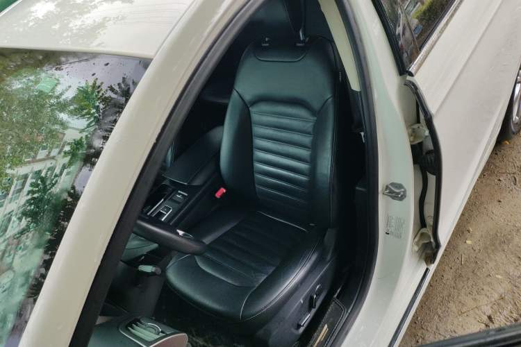 Used Ford Mondeo 2017 EcoBoost 180 Stylish Model Left Front Seat