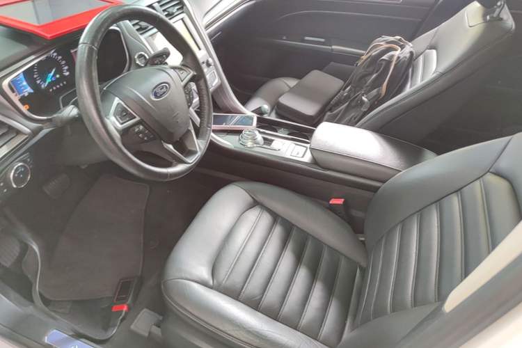 Used Ford Mondeo 2017 Restyled EcoBoost 180 Luxury Version Left Front Seat