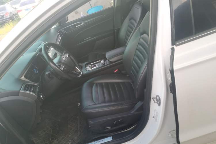 Used Ford Mondeo 2017 EcoBoost 200 Stylish Model Left Front Seat
