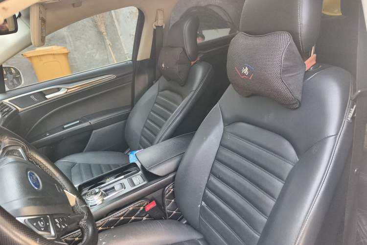 Used Ford Mondeo 2017 EcoBoost 180 Luxury Model Left Front Seat