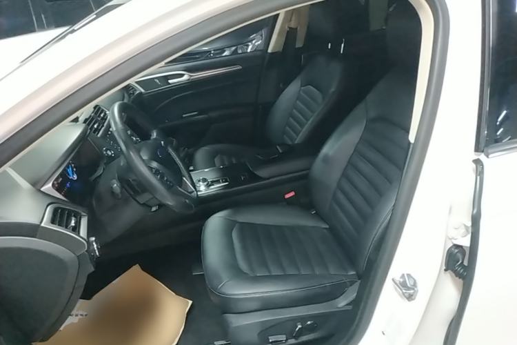 Used Ford Mondeo 2017 EcoBoost 200 Stylish Model Left Front Seat