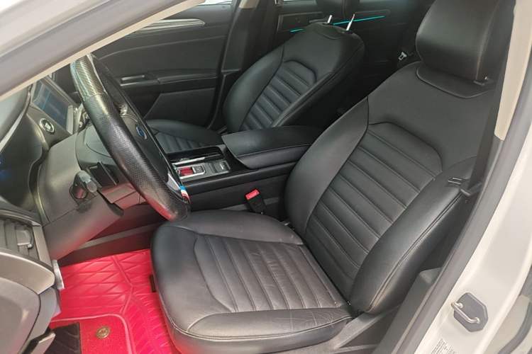 Used Ford Mondeo 2017 EcoBoost 180 Stylish Model Left Front Seat
