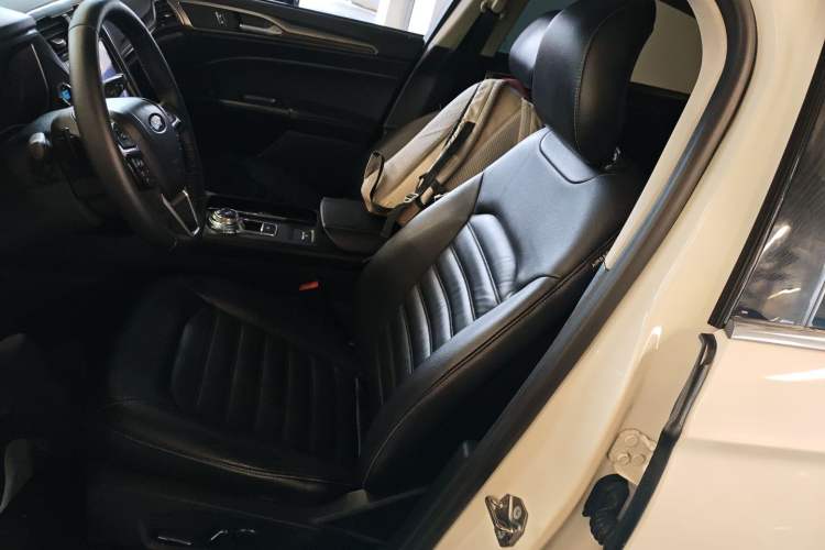 Used Ford Mondeo 2017 EcoBoost 180 Stylish Model Left Front Seat