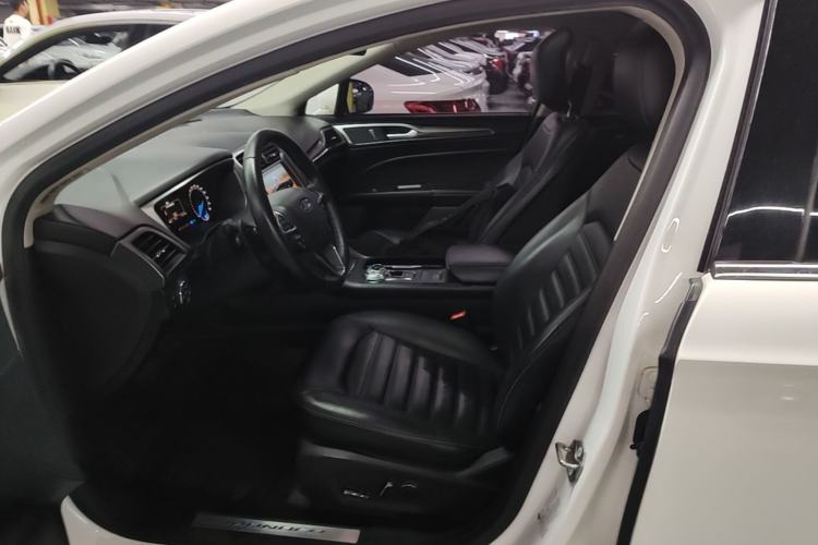 Used Ford Mondeo 2017 EcoBoost 180 Stylish Model Left Front Seat