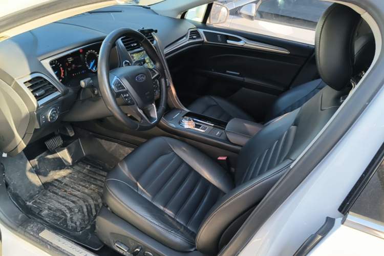 Used Ford Mondeo 2017 EcoBoost 180 Stylish Model Left Front Seat