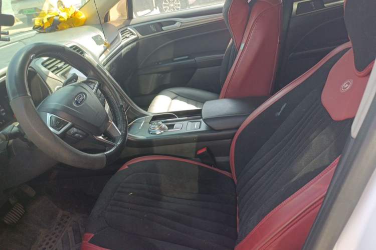 Used Ford Mondeo 2017 EcoBoost 180 Stylish Model Left Front Seat
