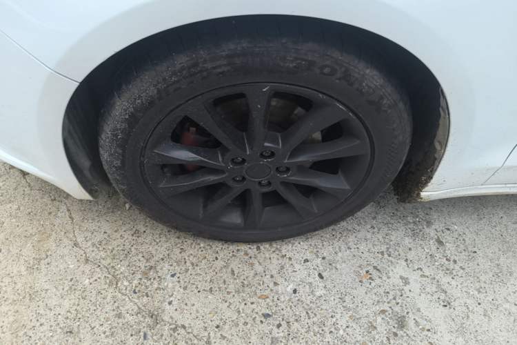 Used Ford Mondeo 2017 Facelifted EcoBoost 180 Fashion Edition Left Front Wheel Hub