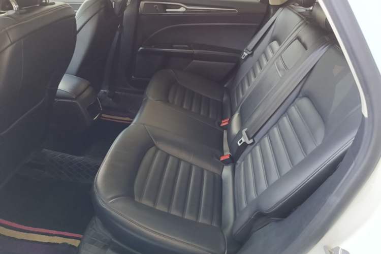 Used Ford Mondeo 2017 EcoBoost 180 Stylish Model Left Rear Seat