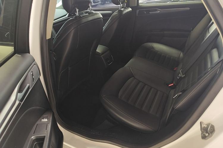 Used Ford Mondeo 2017 EcoBoost 180 Stylish Model Left Rear Seat