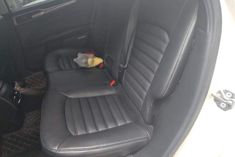 Used Ford Mondeo 2017 EcoBoost 200 Stylish Model Left Rear Seat