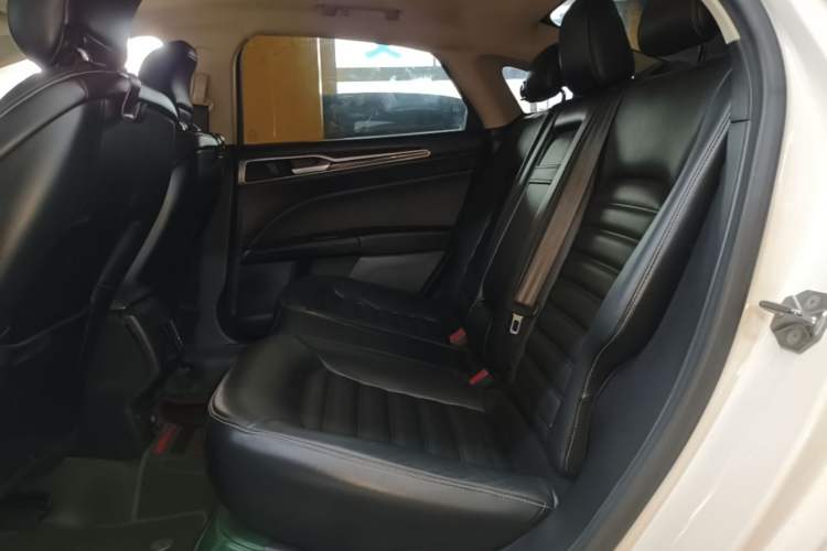 Used Ford Mondeo 2017 EcoBoost 180 Stylish Model Left Rear Seat