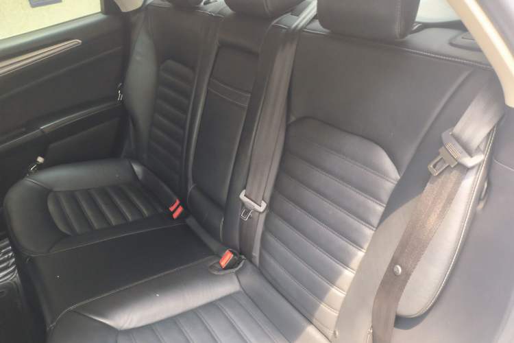 Used Ford Mondeo 2017 EcoBoost 180 Stylish Model Left Rear Seat