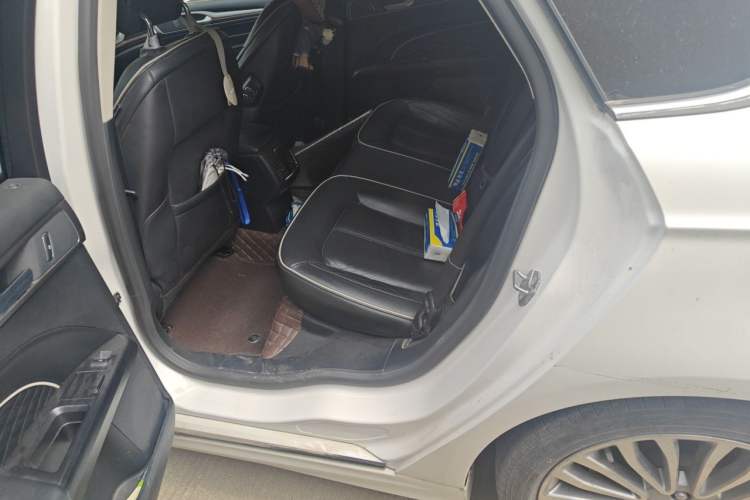 Used Ford Mondeo 2017 EcoBoost 245 Flagship Model Left Rear Seat