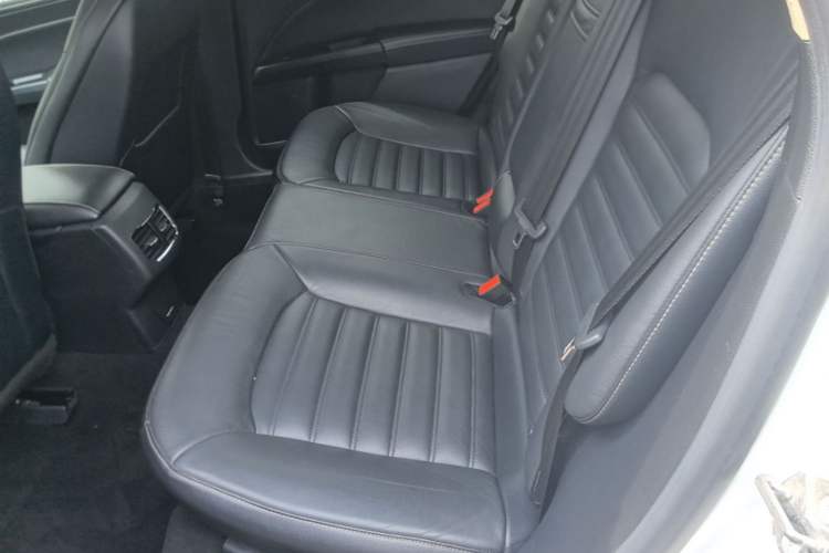 Used Ford Mondeo 2017 EcoBoost 200 Stylish Model Left Rear Seat