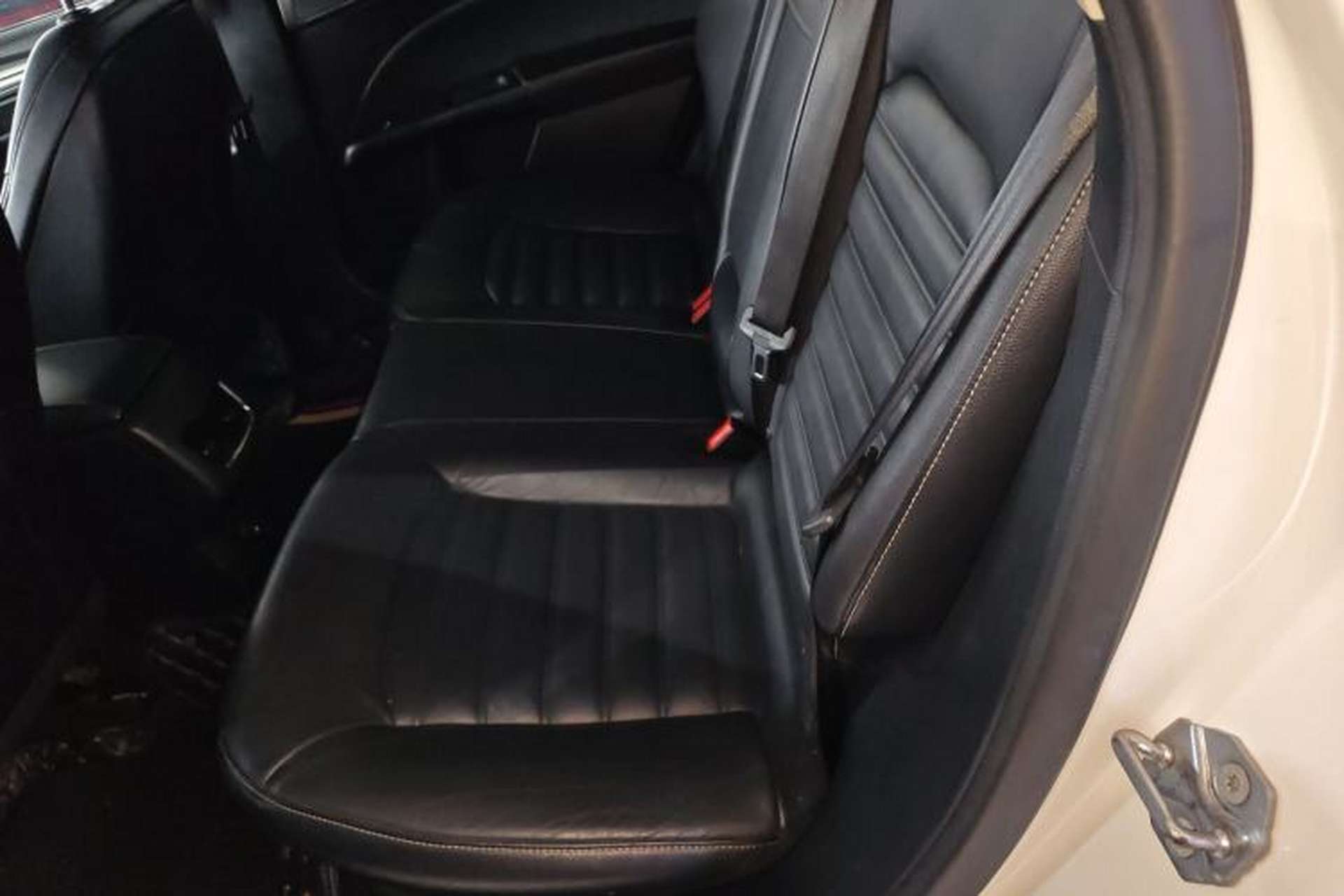 Used Ford Mondeo 2017 EcoBoost 180 Stylish Model Left Rear Seat
