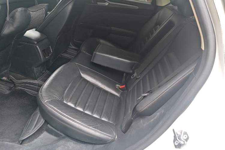 Used Ford Mondeo 2017 EcoBoost 180 Stylish Model Left Rear Seat