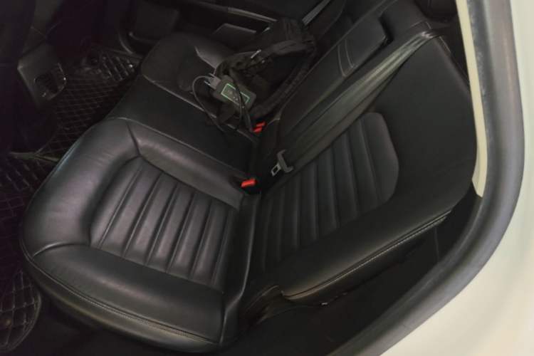 Used Ford Mondeo 2017 EcoBoost 180 Stylish Model Left Rear Seat