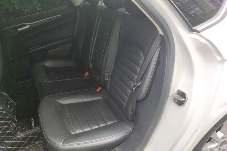 Used Ford Mondeo 2017 EcoBoost 180 Stylish Model Left Rear Seat