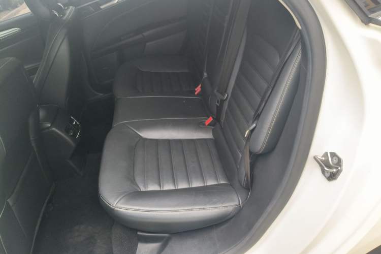 Used Ford Mondeo 2017 EcoBoost 180 Stylish Model Left Rear Seat