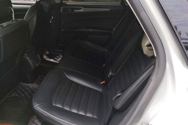 Used Ford Mondeo 2017 EcoBoost 200 Stylish Model Left Rear Seat