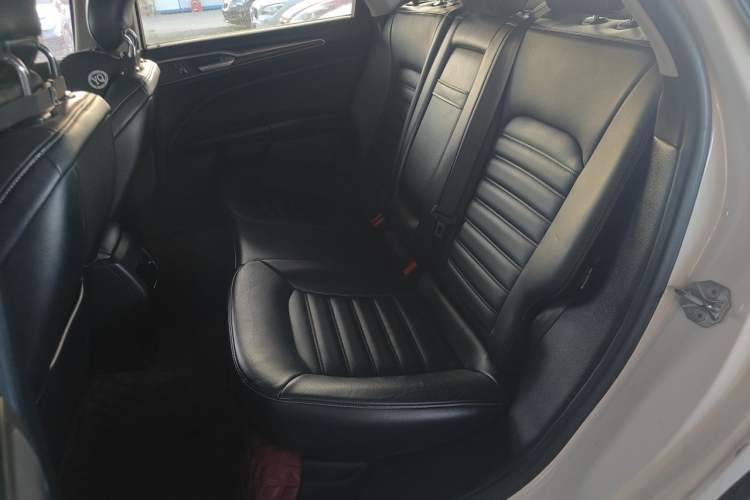 Used Ford Mondeo 2017 EcoBoost 200 Stylish Model Left Rear Seat